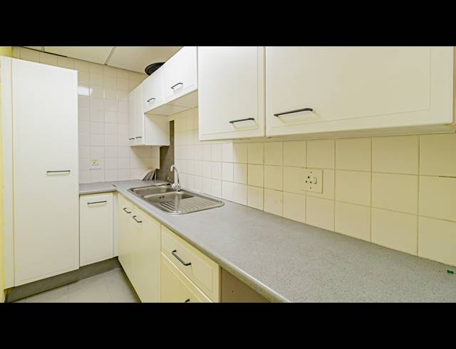212M² OFFICE TO LET IN FERNDALE